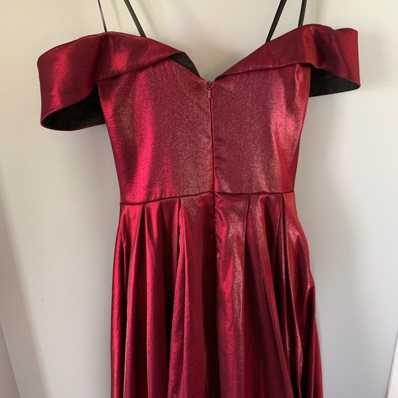 Timeless cranberry iridescent prom dress - Picture 5 of 8